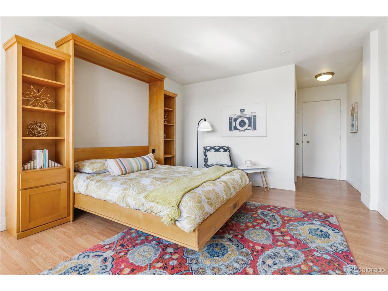 1196 N Grant St 405