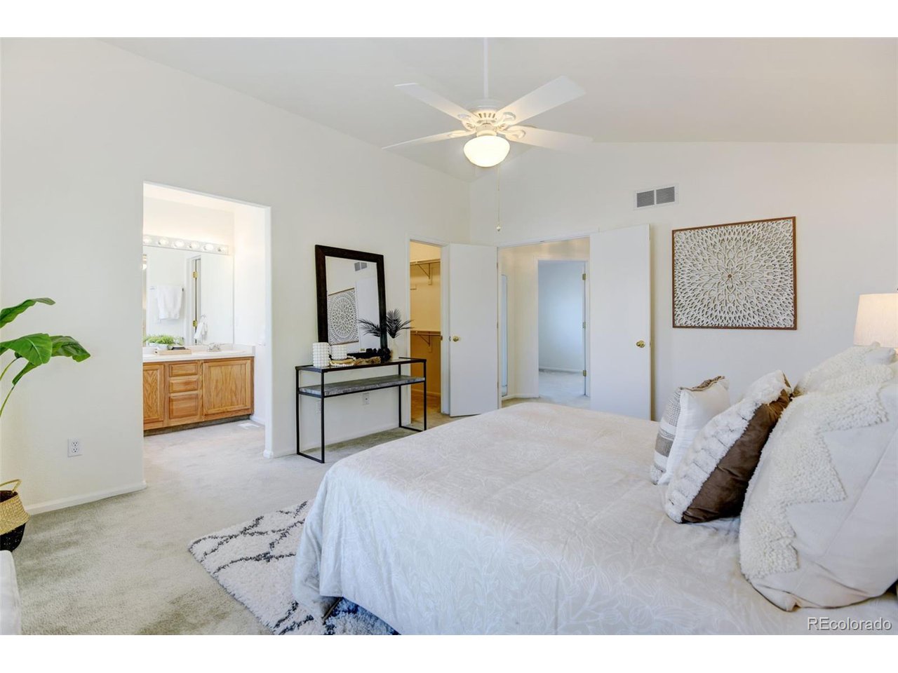 1884 Wilson Cir
