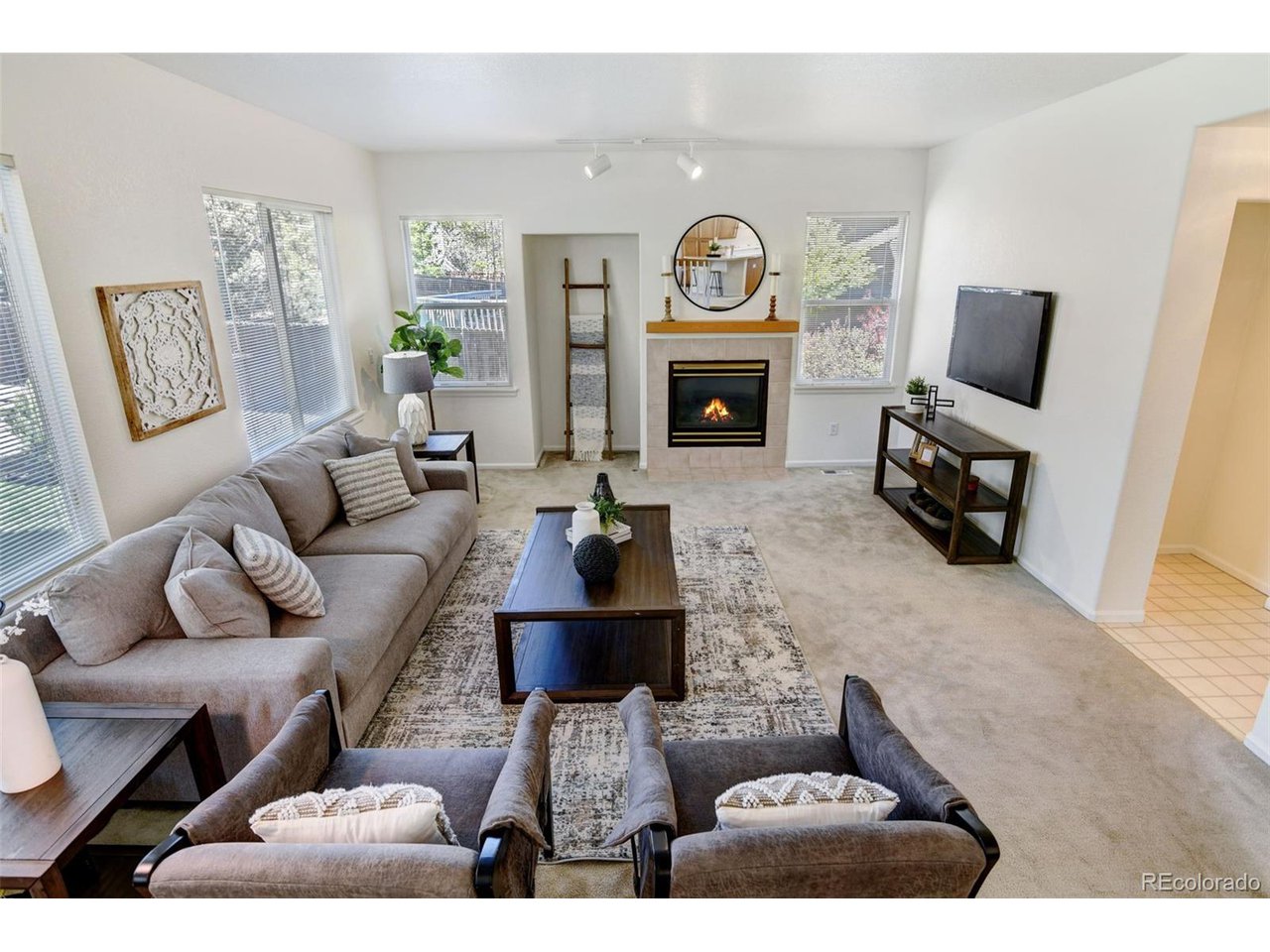 1884 Wilson Cir