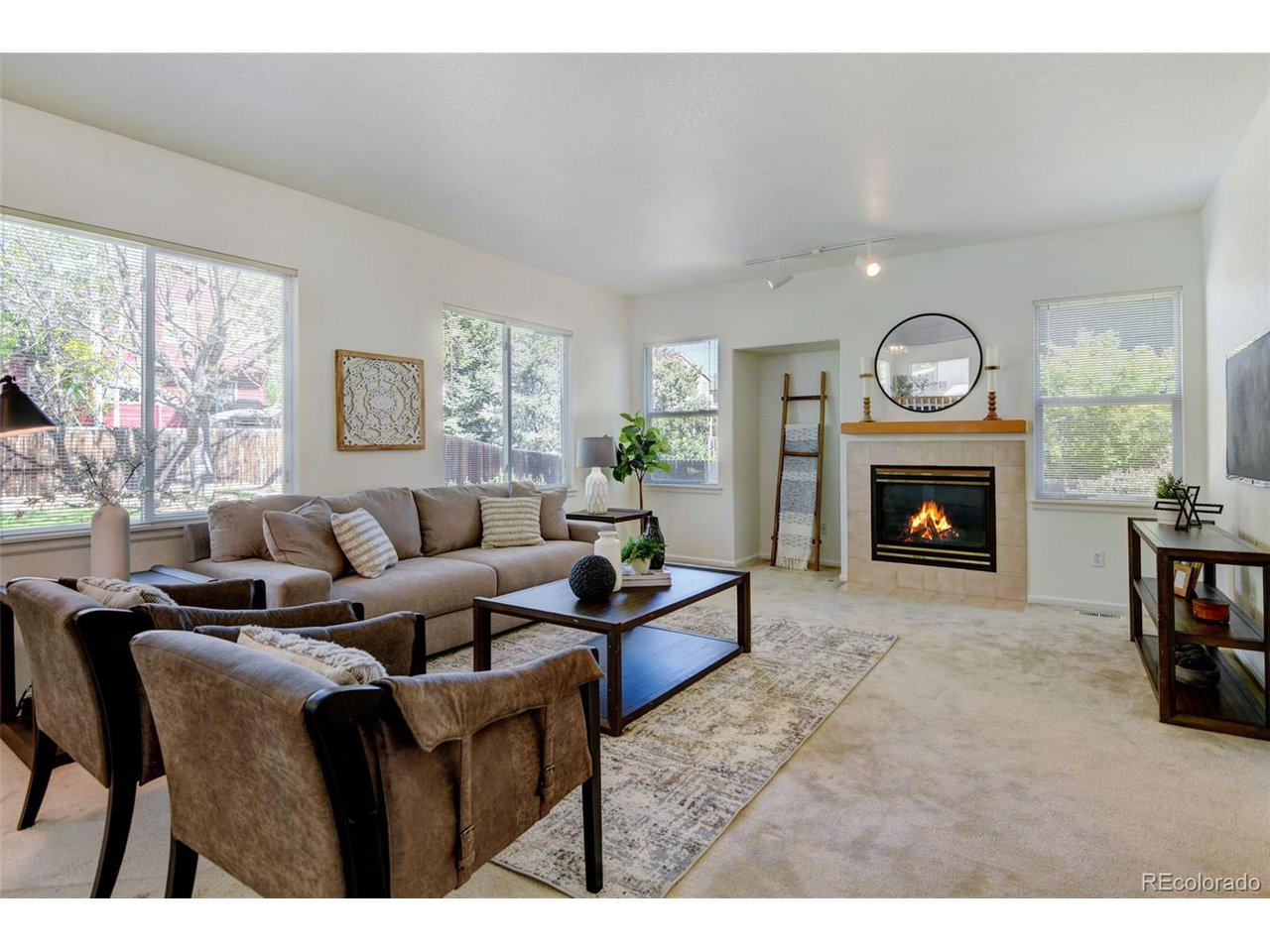 1884 Wilson Cir