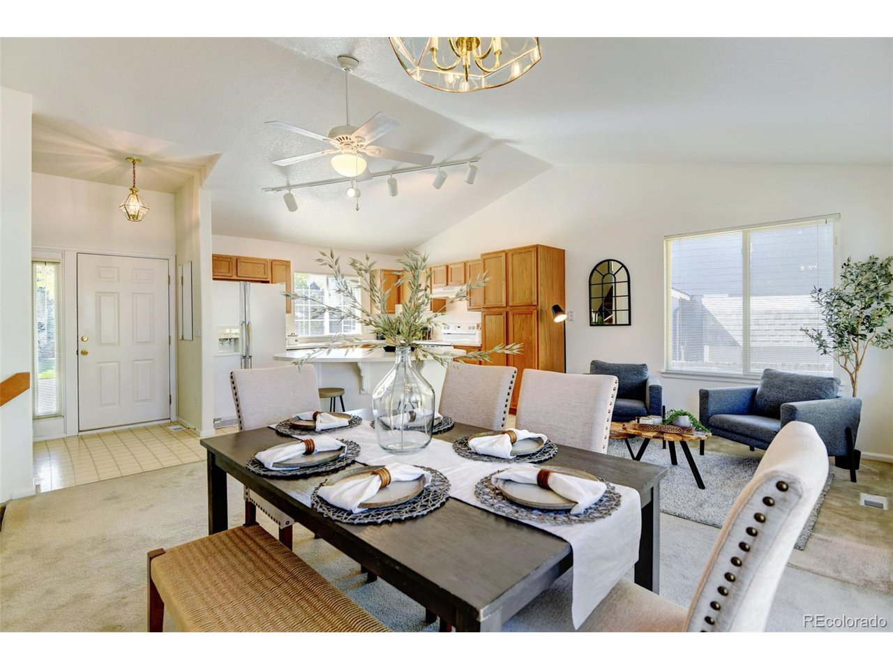 1884 Wilson Cir
