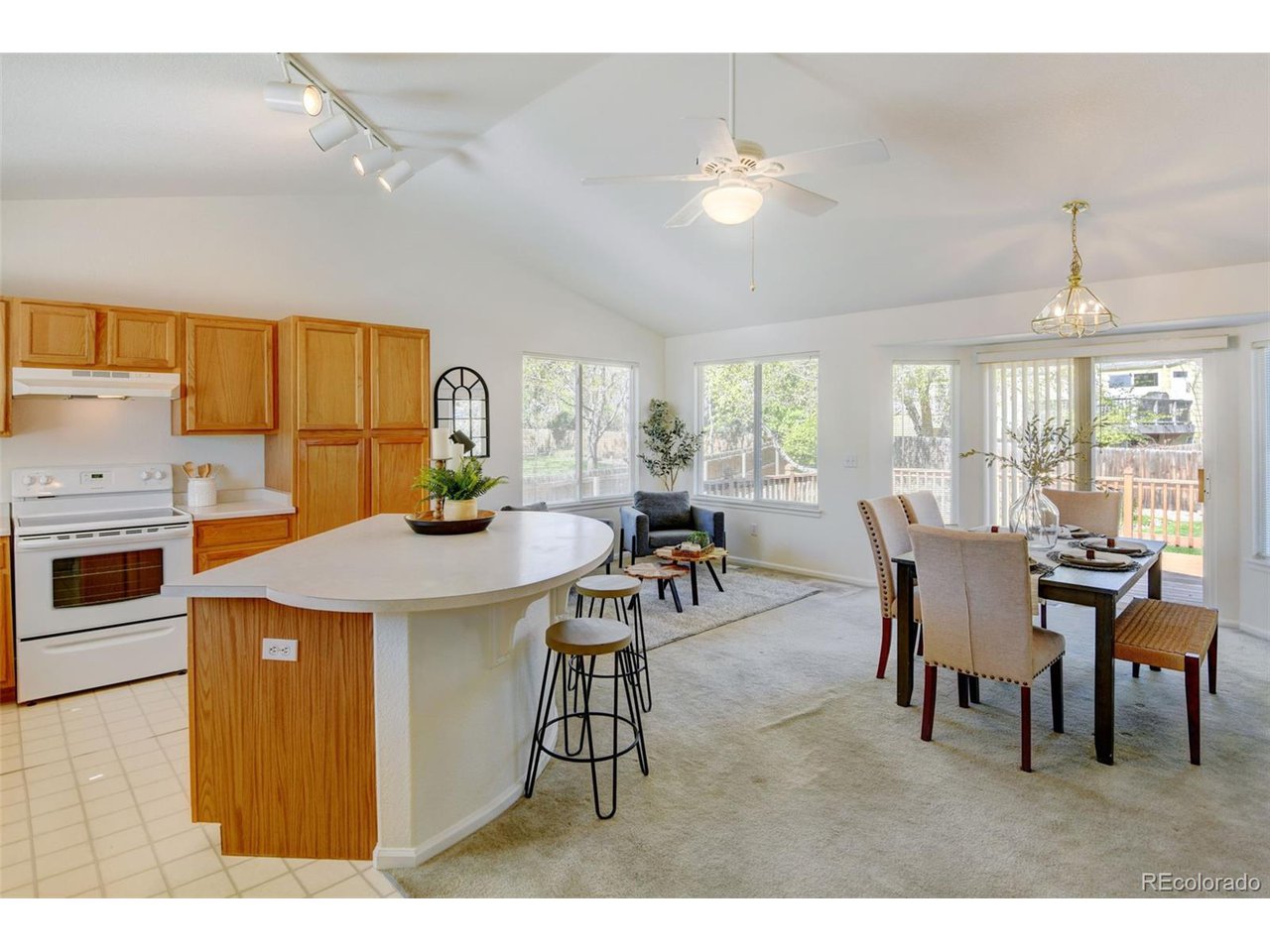1884 Wilson Cir