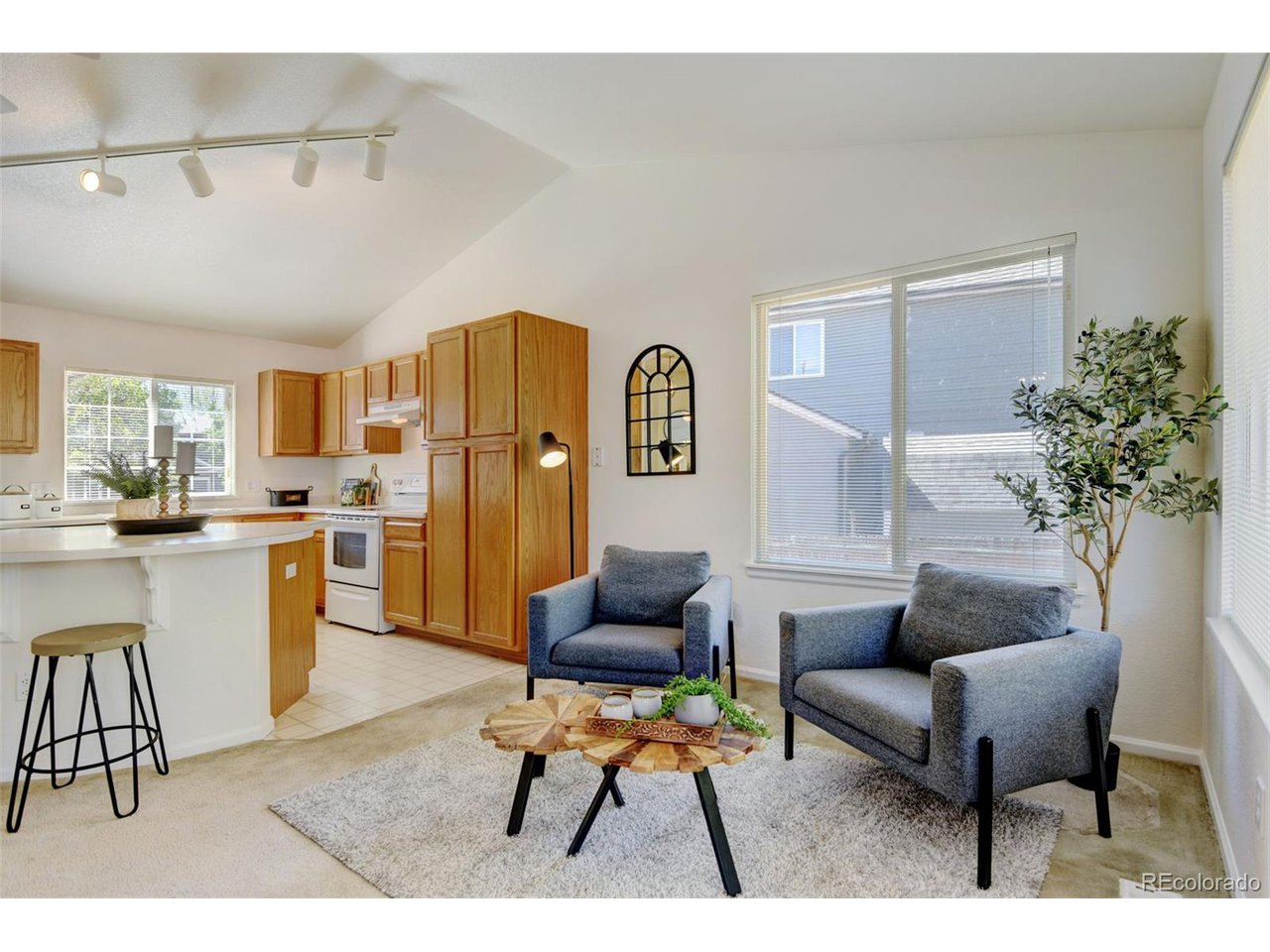 1884 Wilson Cir