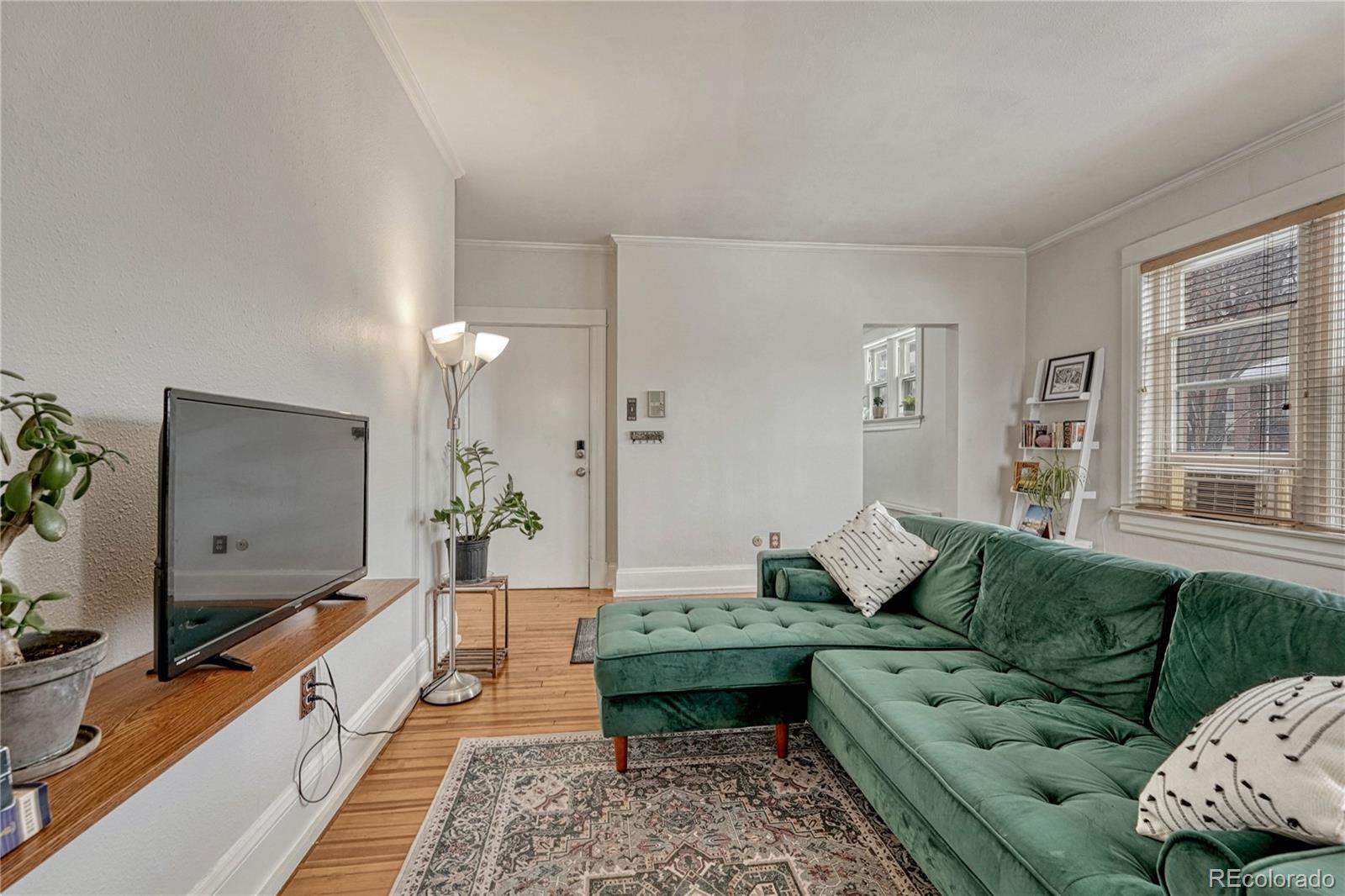 1100 N Marion Street Unit: 4
