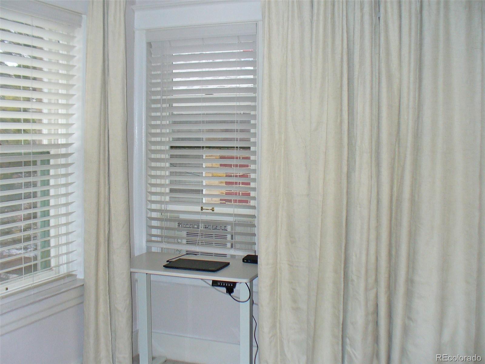 1100 N Marion Street Unit: 4