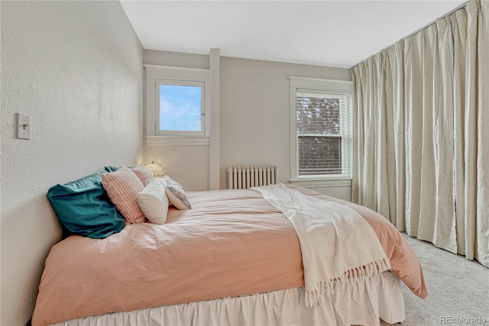 1100 N Marion Street Unit: 4