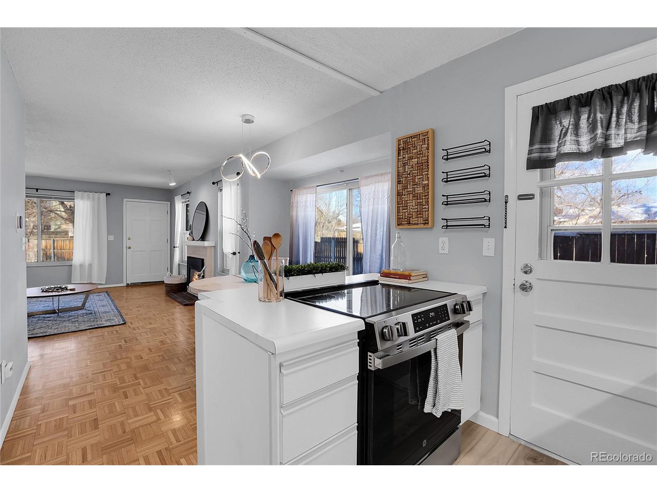 1682 S Kline Way