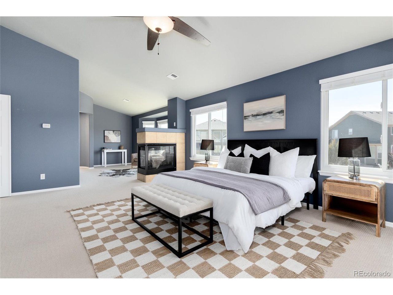 7801 Universal Ct