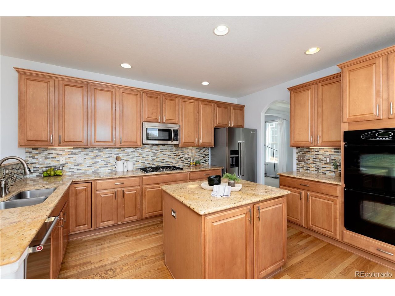 7801 Universal Ct