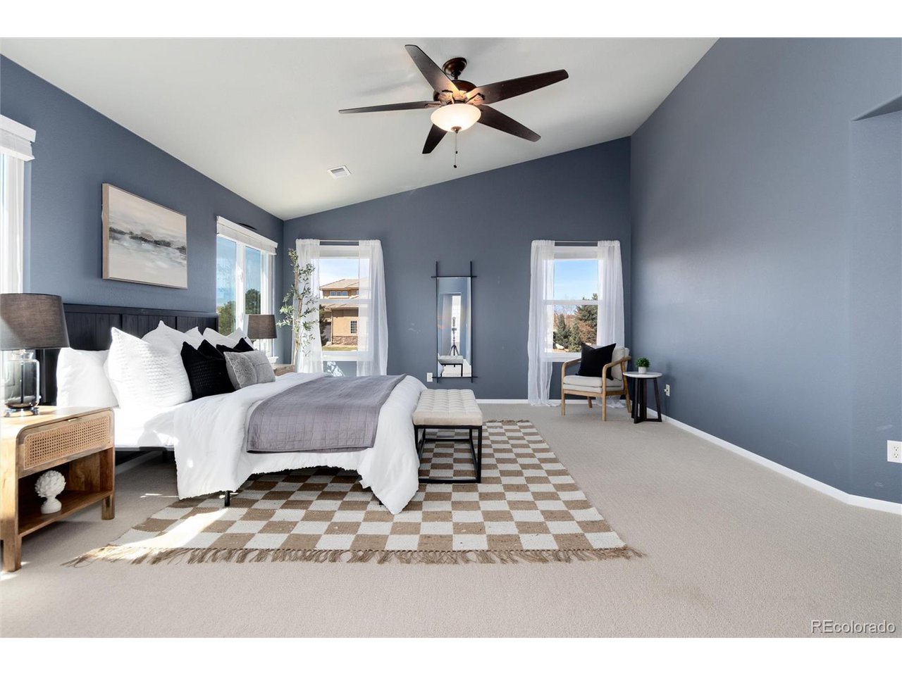 7801 Universal Ct