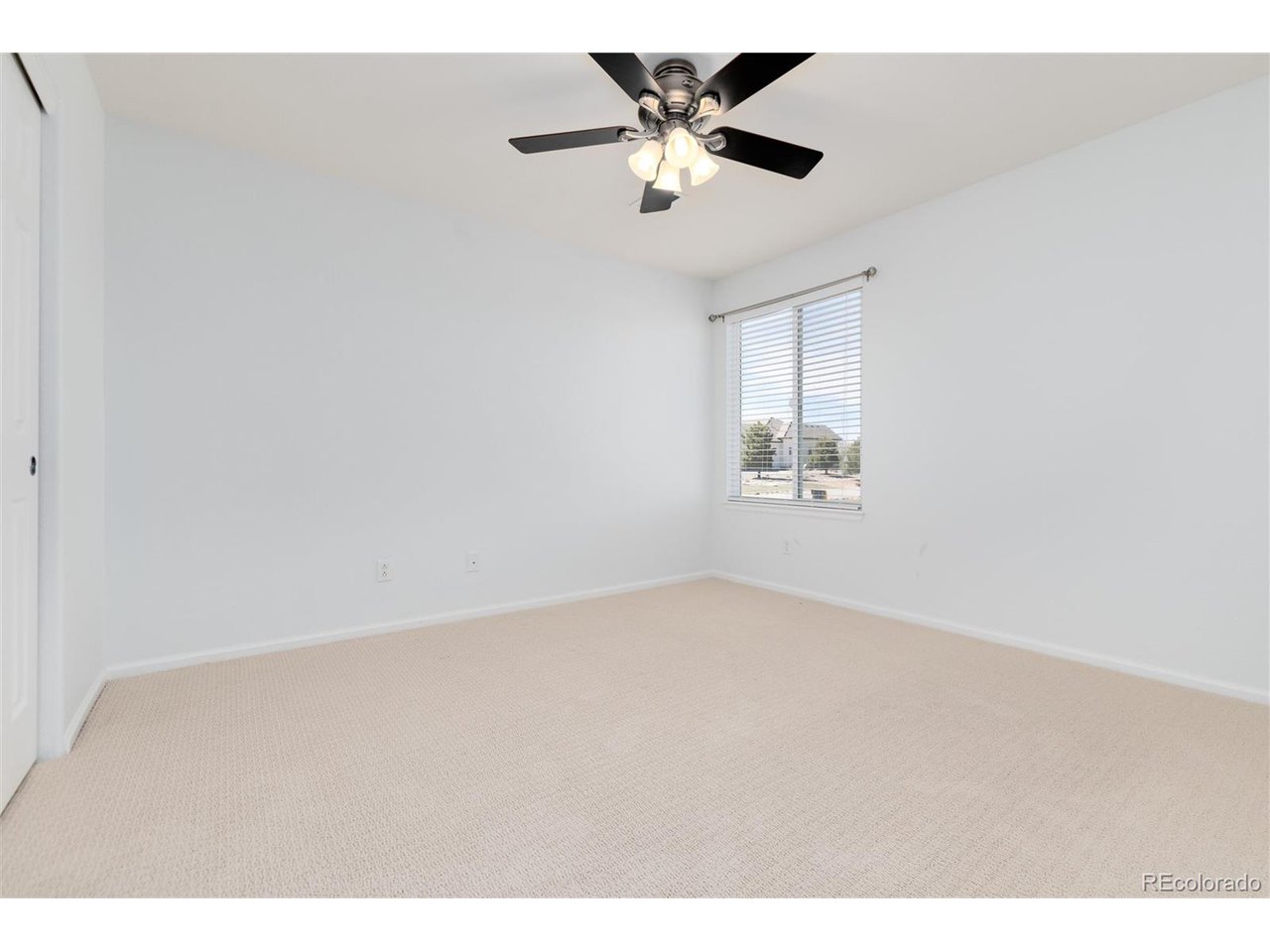 7801 Universal Ct