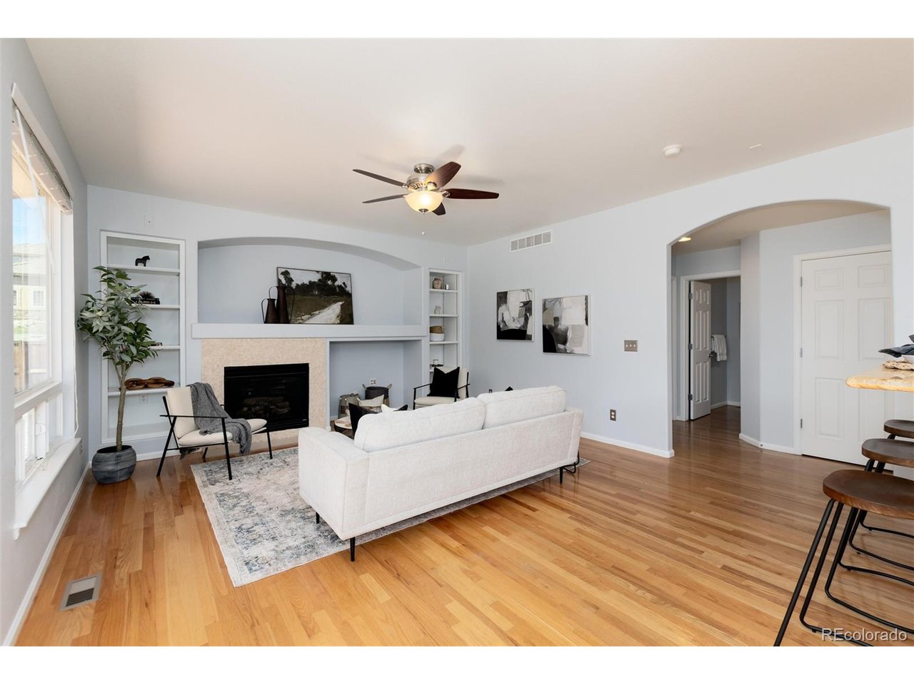 7801 Universal Ct