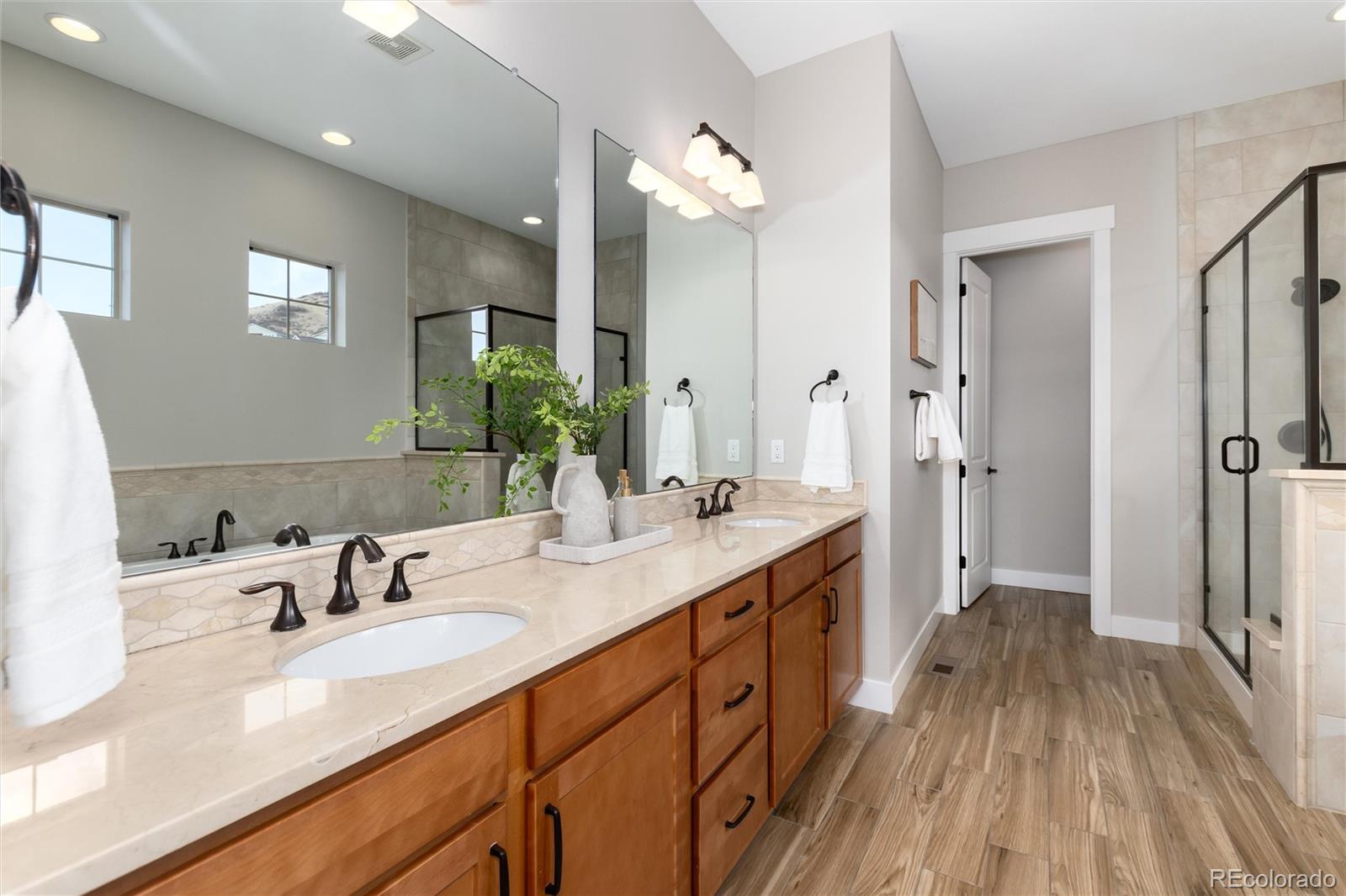 372 Castlemaine Court