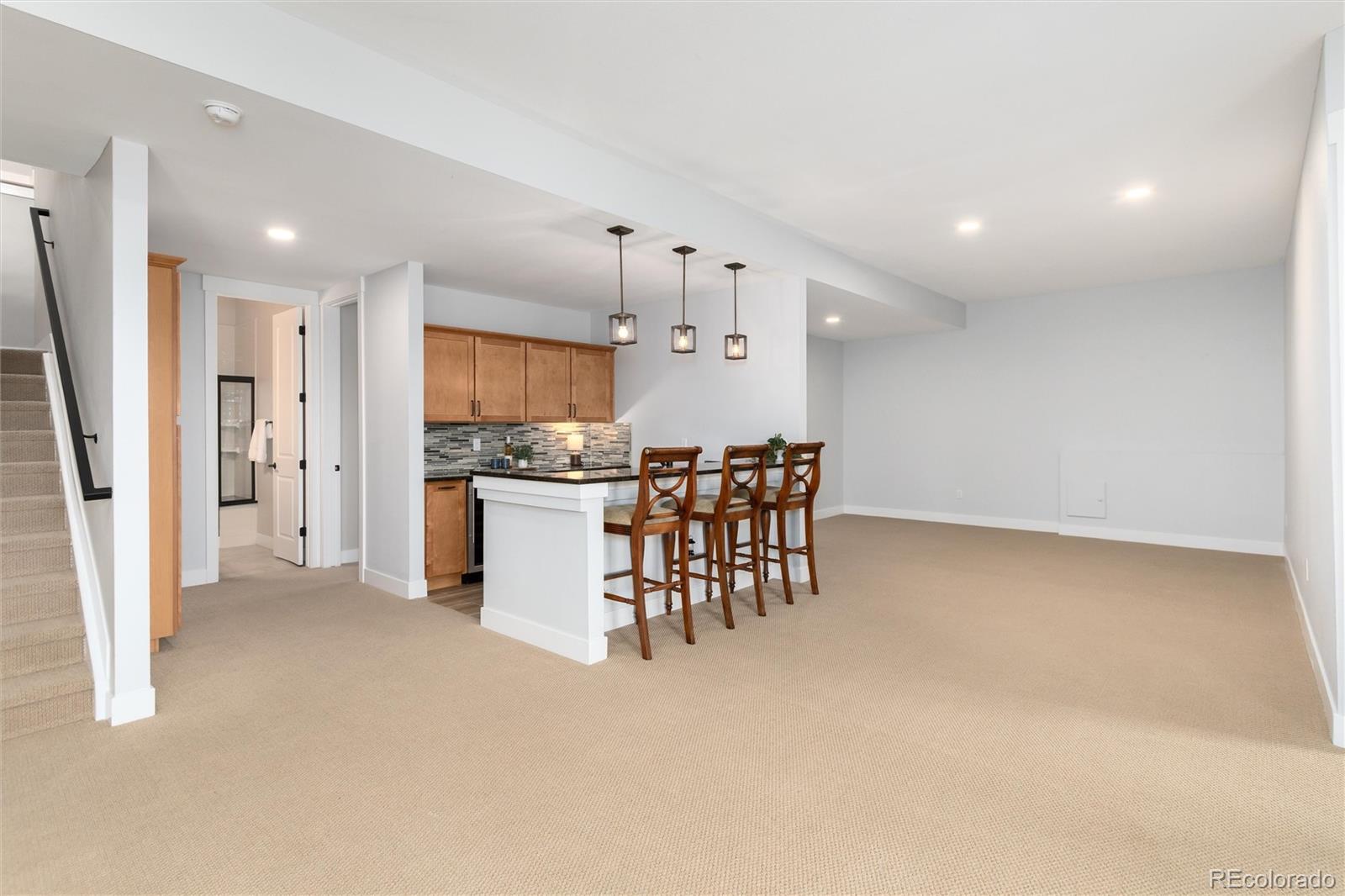 372 Castlemaine Court