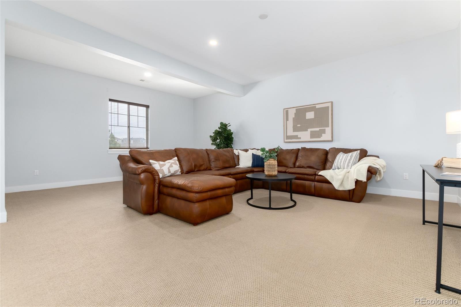 372 Castlemaine Court