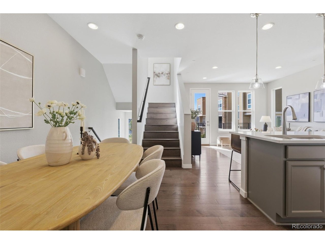 8343 Rivulet Pt