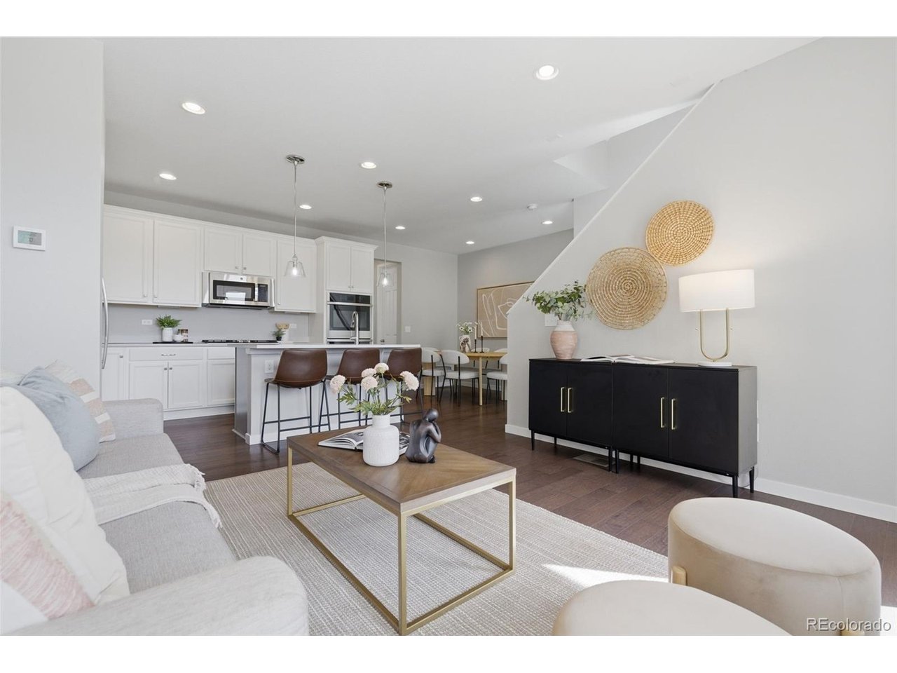 8343 Rivulet Pt