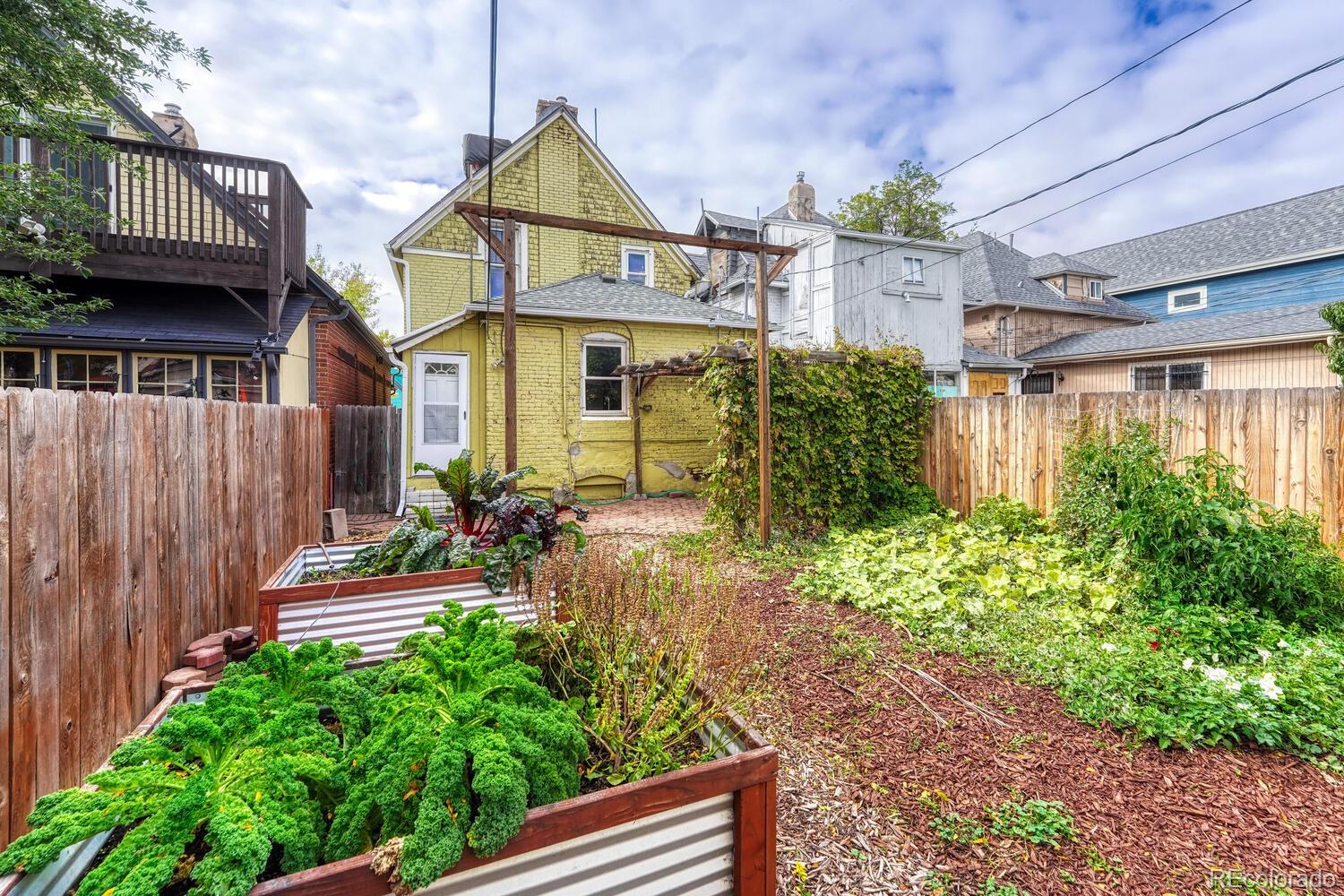 3220 N Williams Street