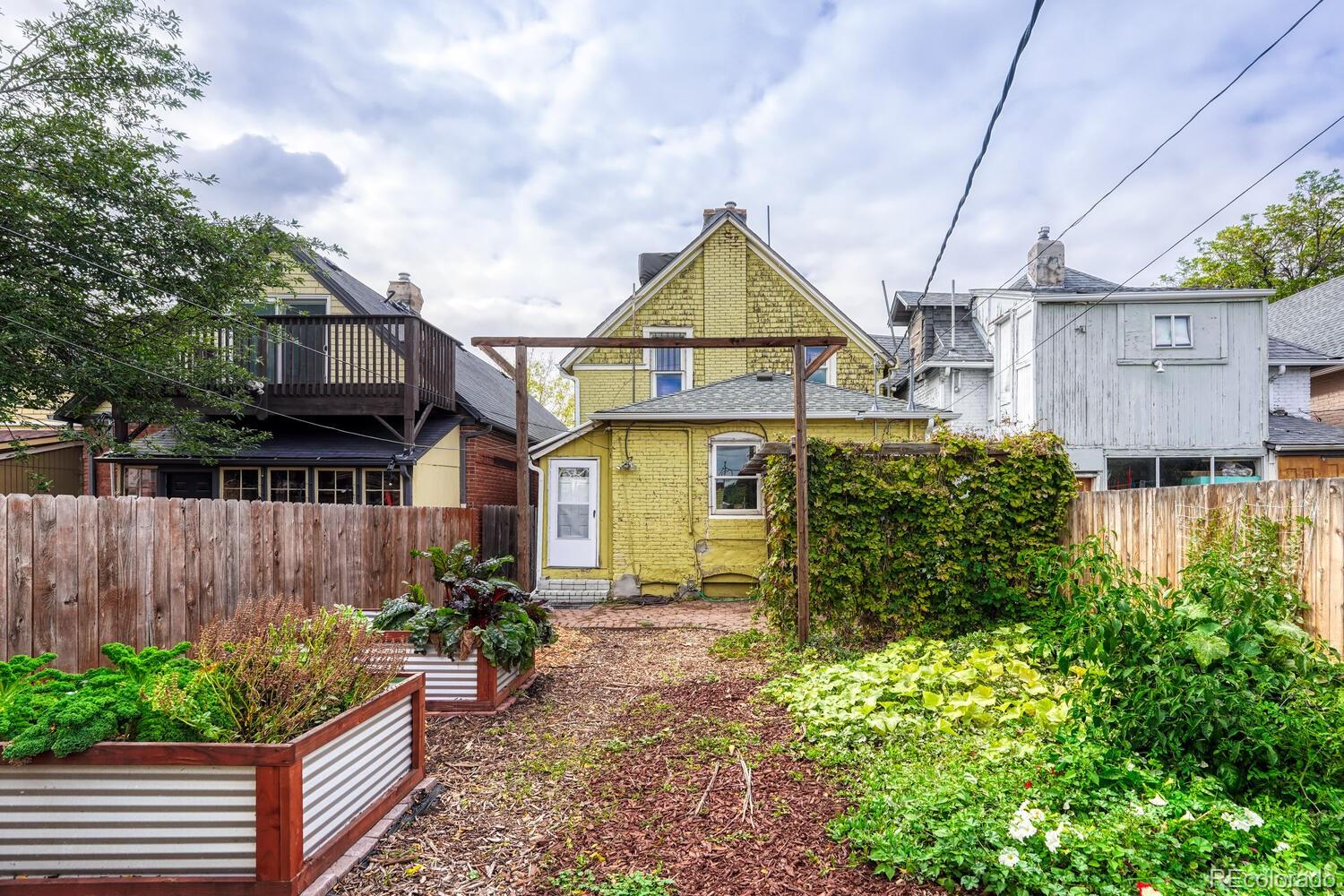 3220 N Williams Street