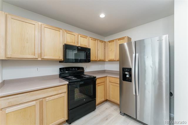 18717 E 57th Place Unit: B