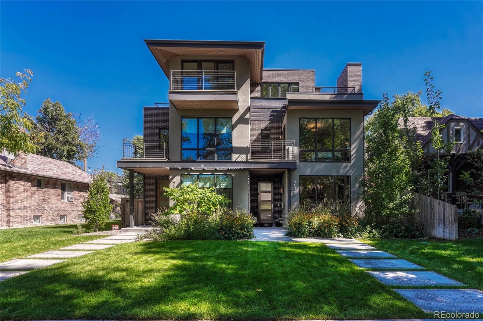 748 Bellaire Street