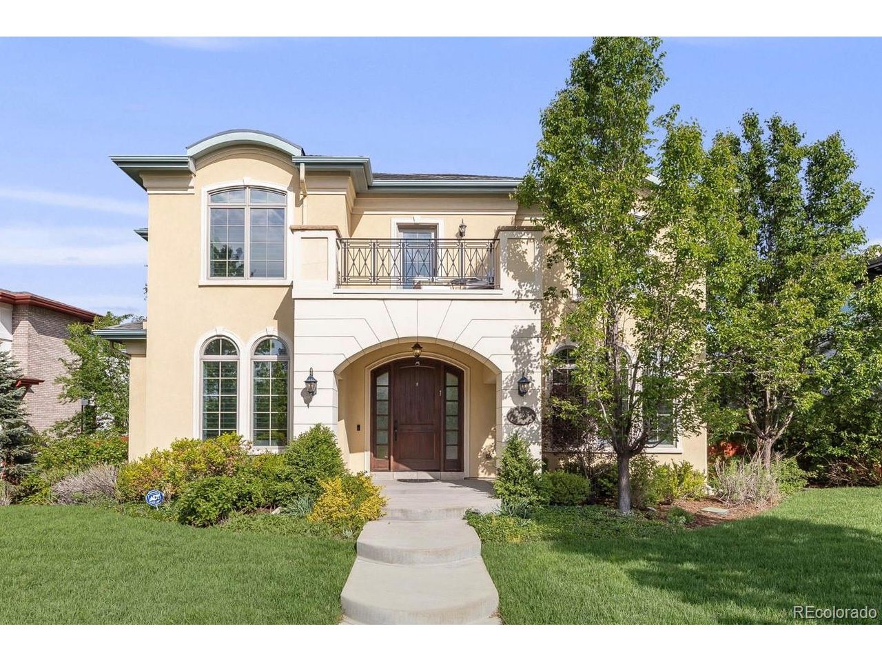 2362 Spruce Way