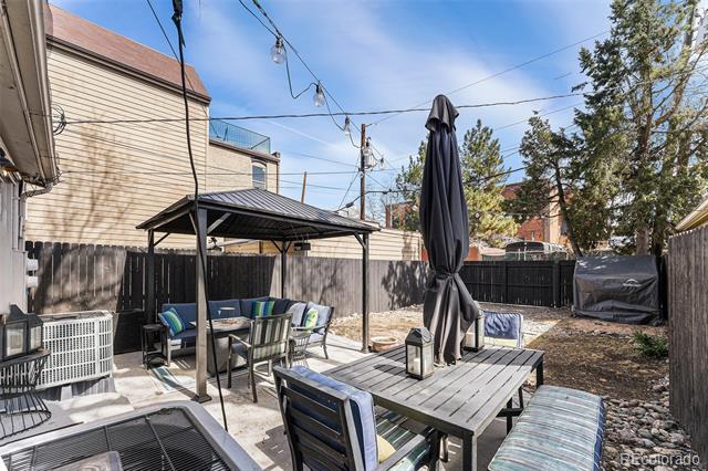 568 Galapago Street