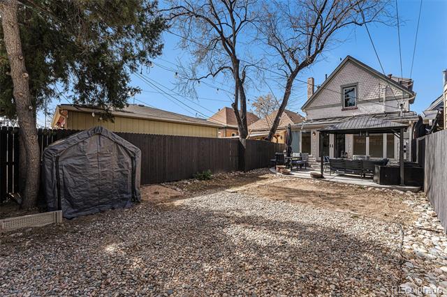 568 Galapago Street