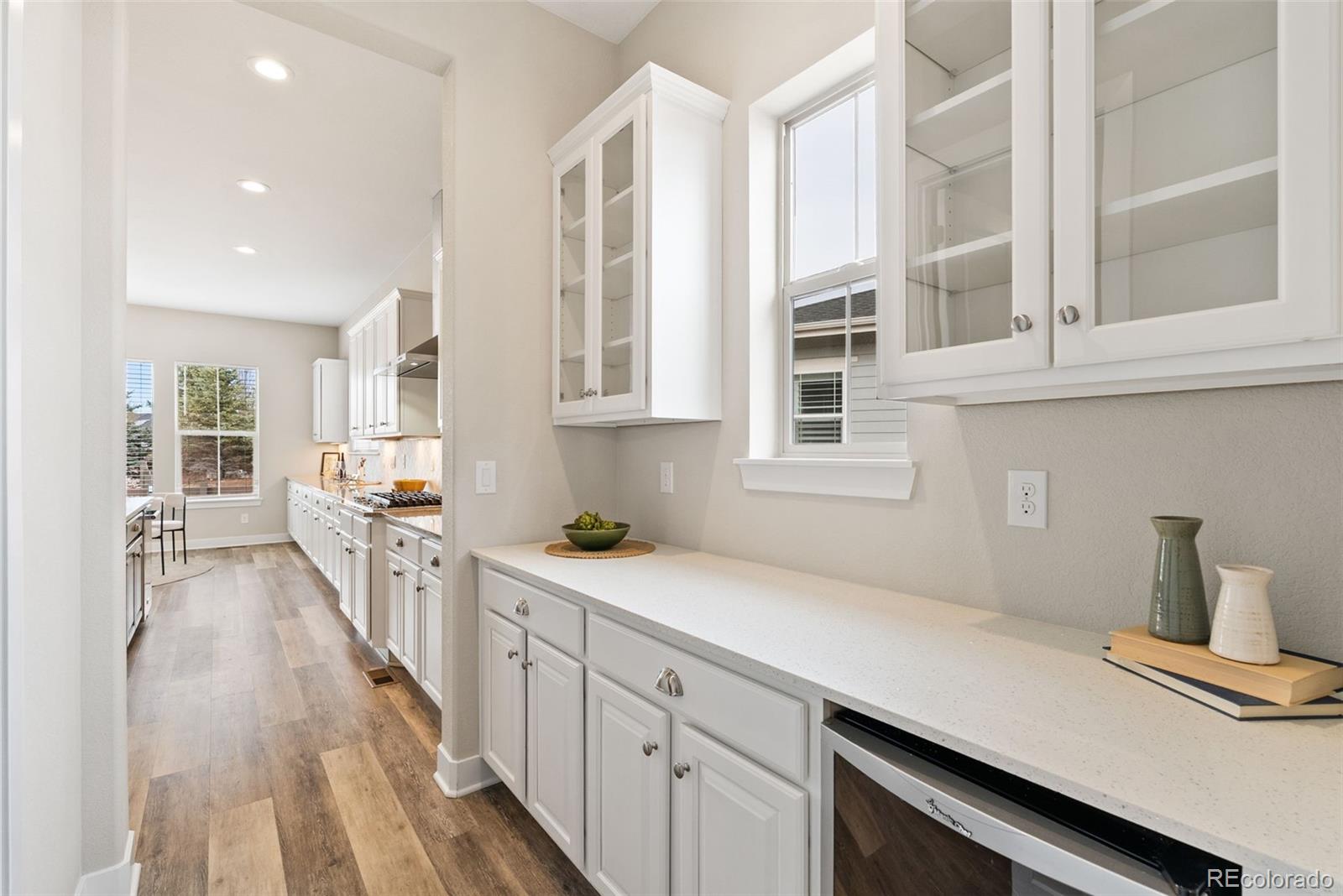 27620 E Lakeview Drive