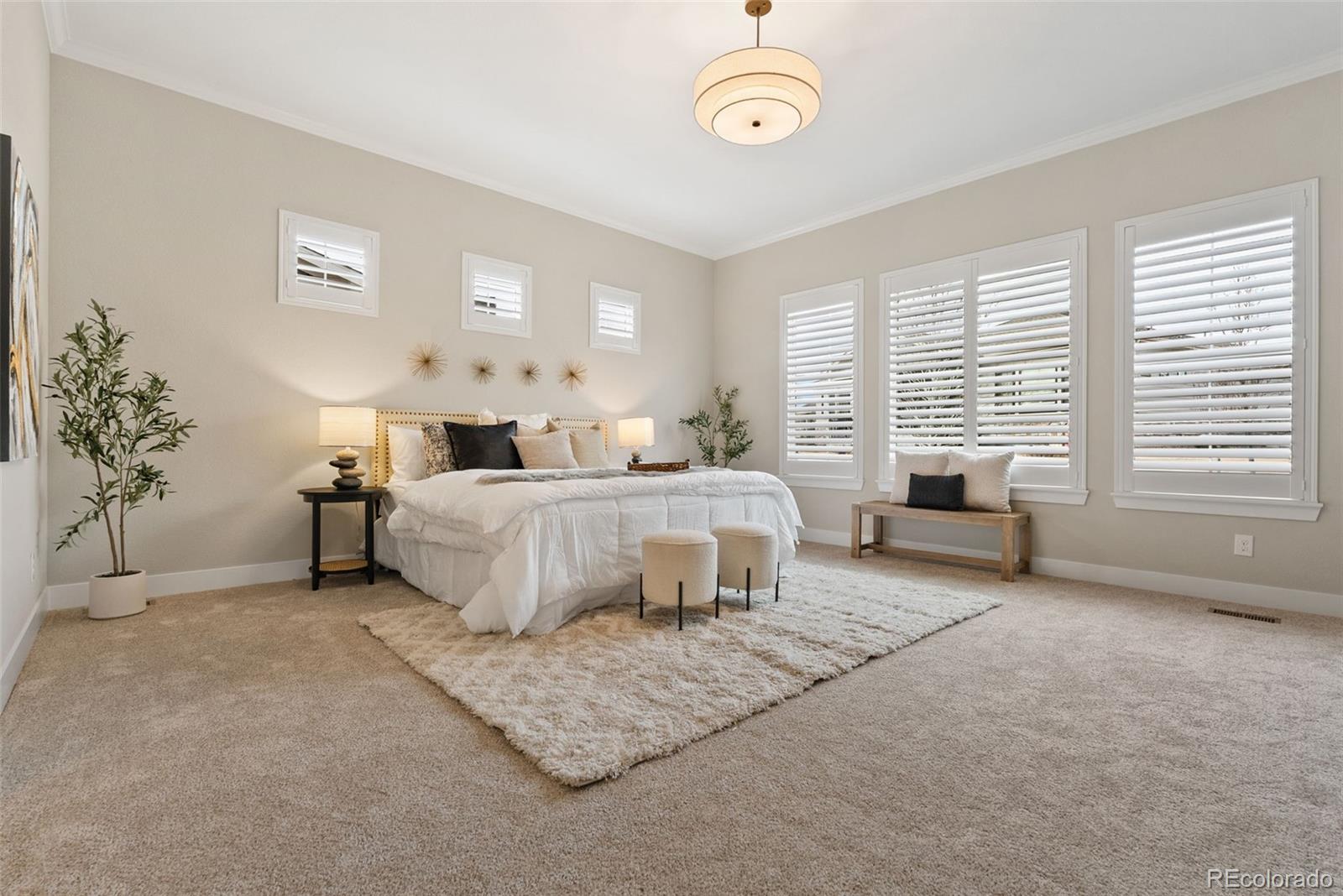 27620 E Lakeview Drive