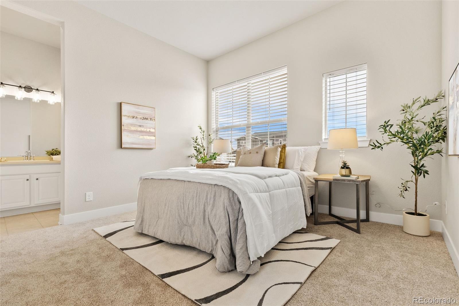 27620 E Lakeview Drive