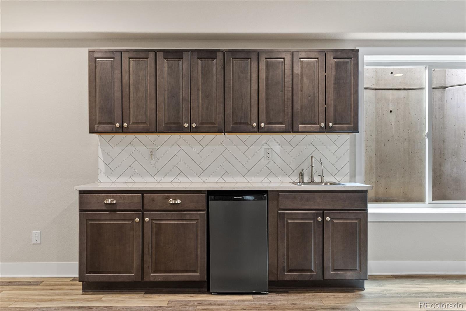 27620 E Lakeview Drive