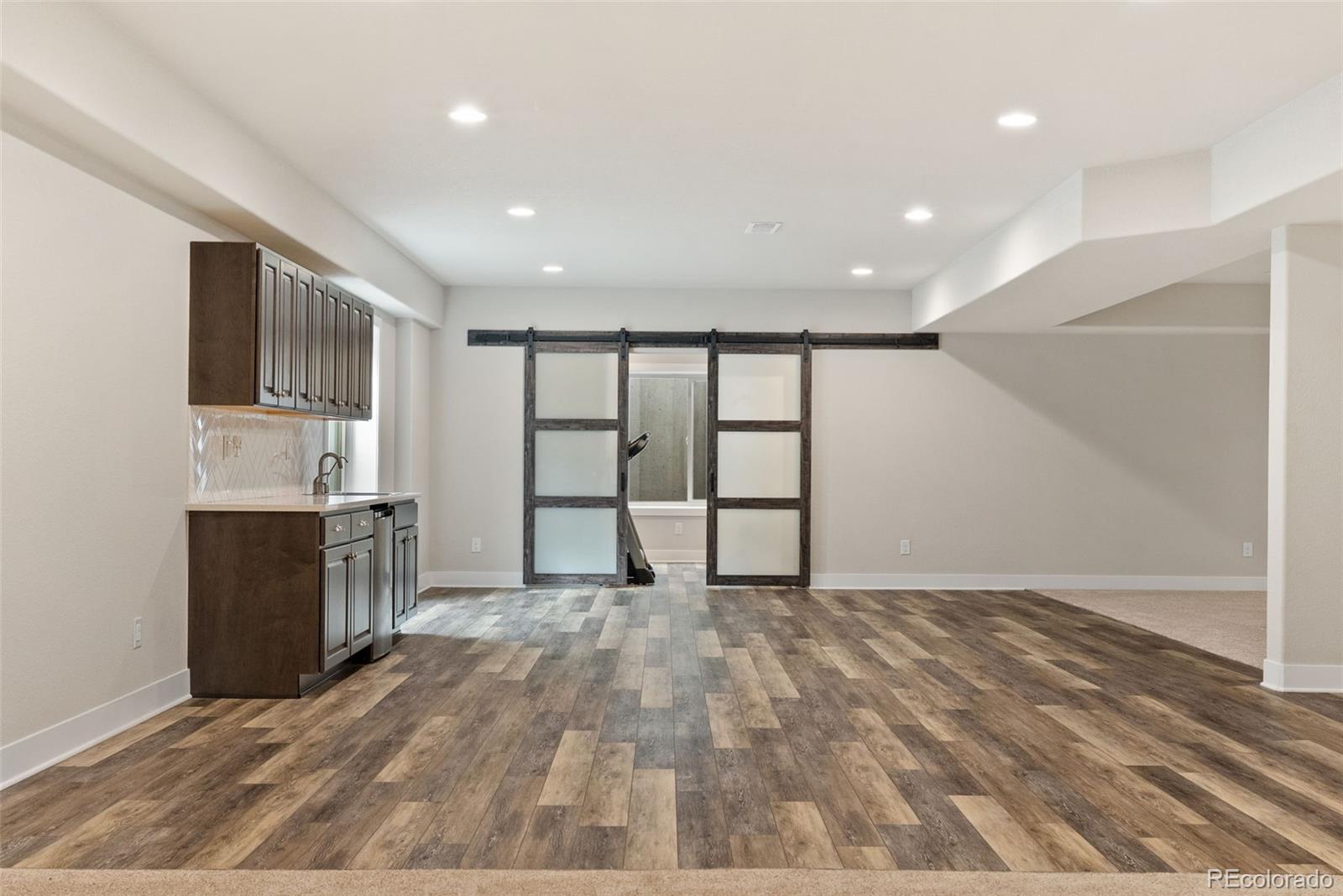 27620 E Lakeview Drive