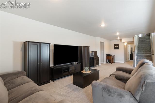 6904 Bigtooth Maple Drive