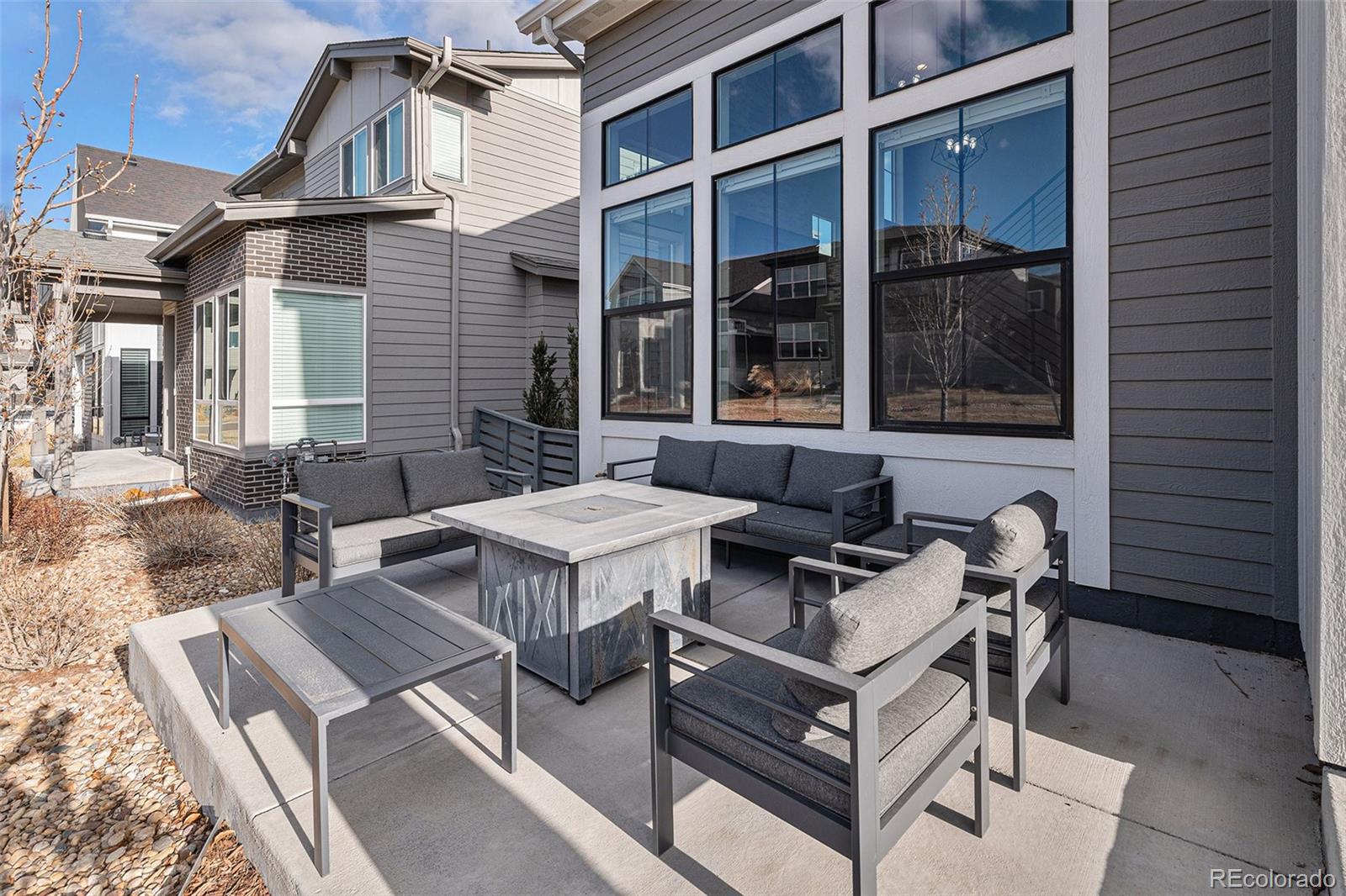 6183 Stable View Street