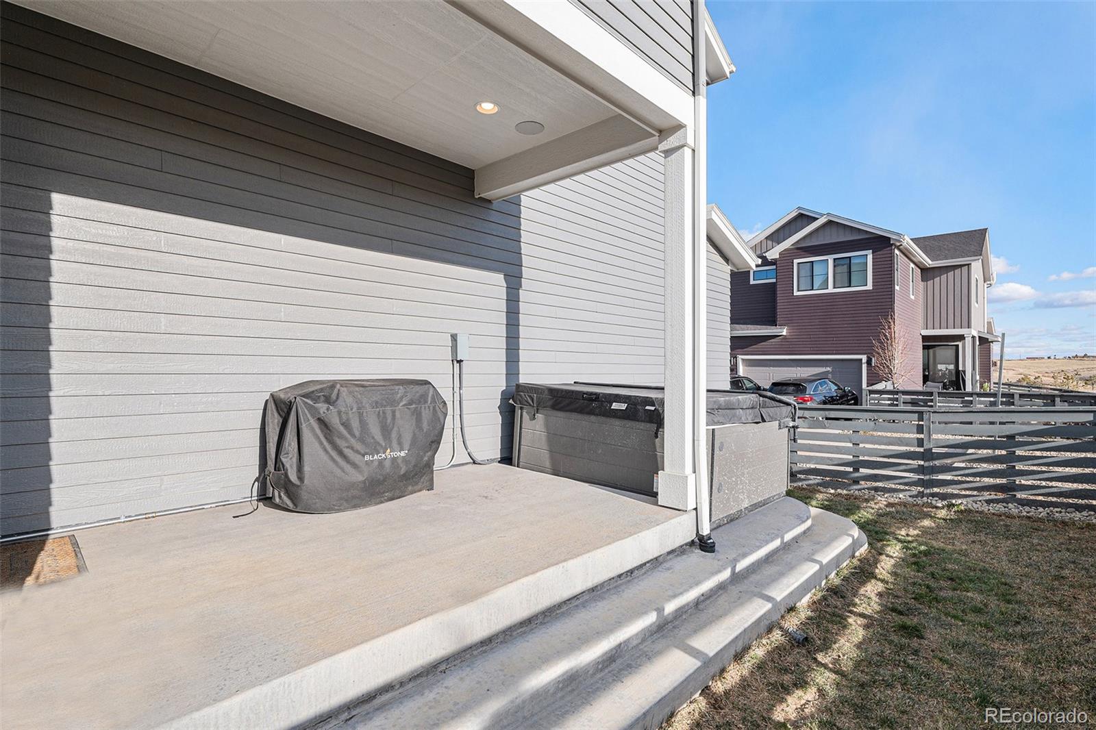 6183 Stable View Street