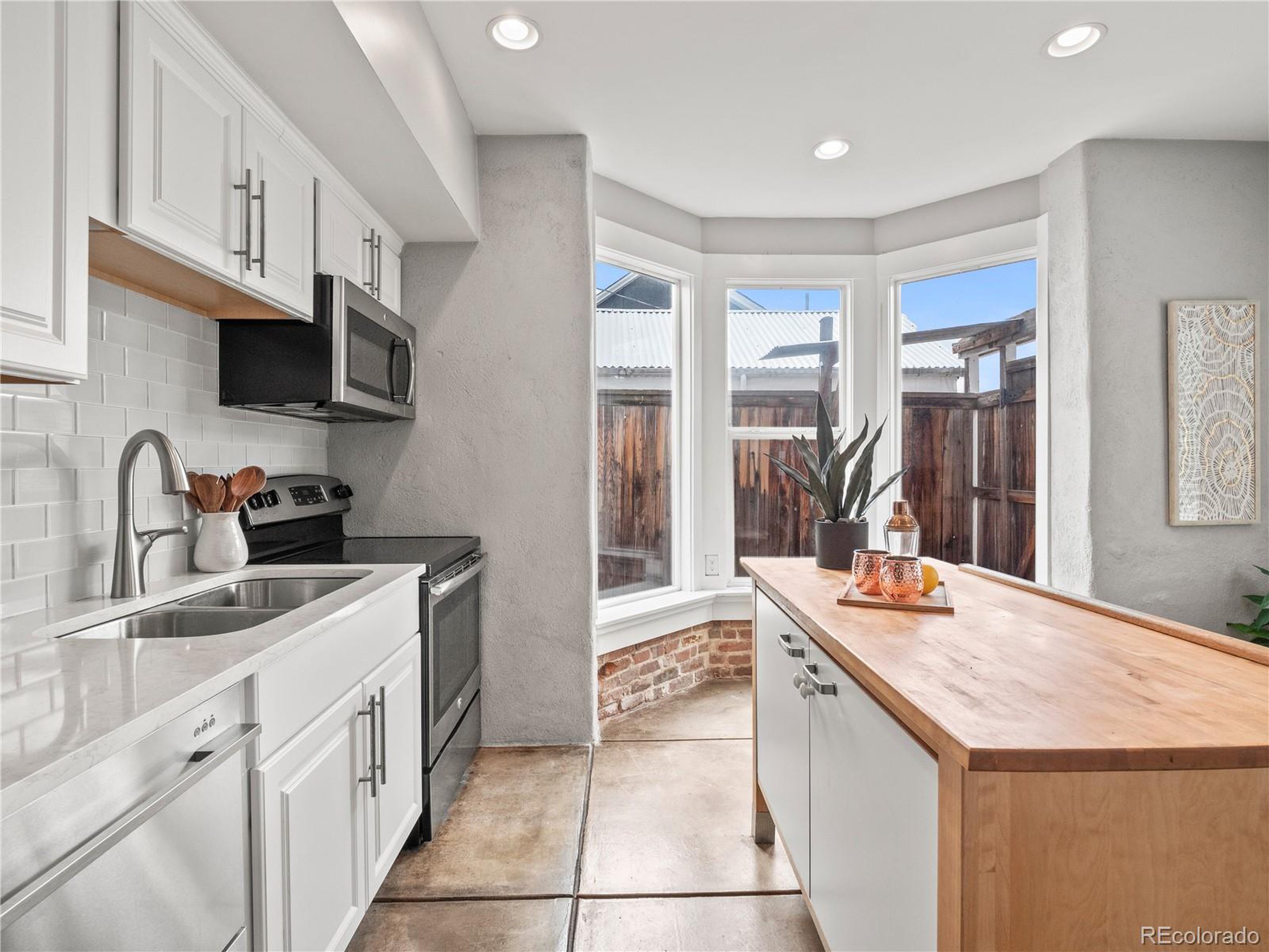 1318 E Martin Luther King Jr Blvd