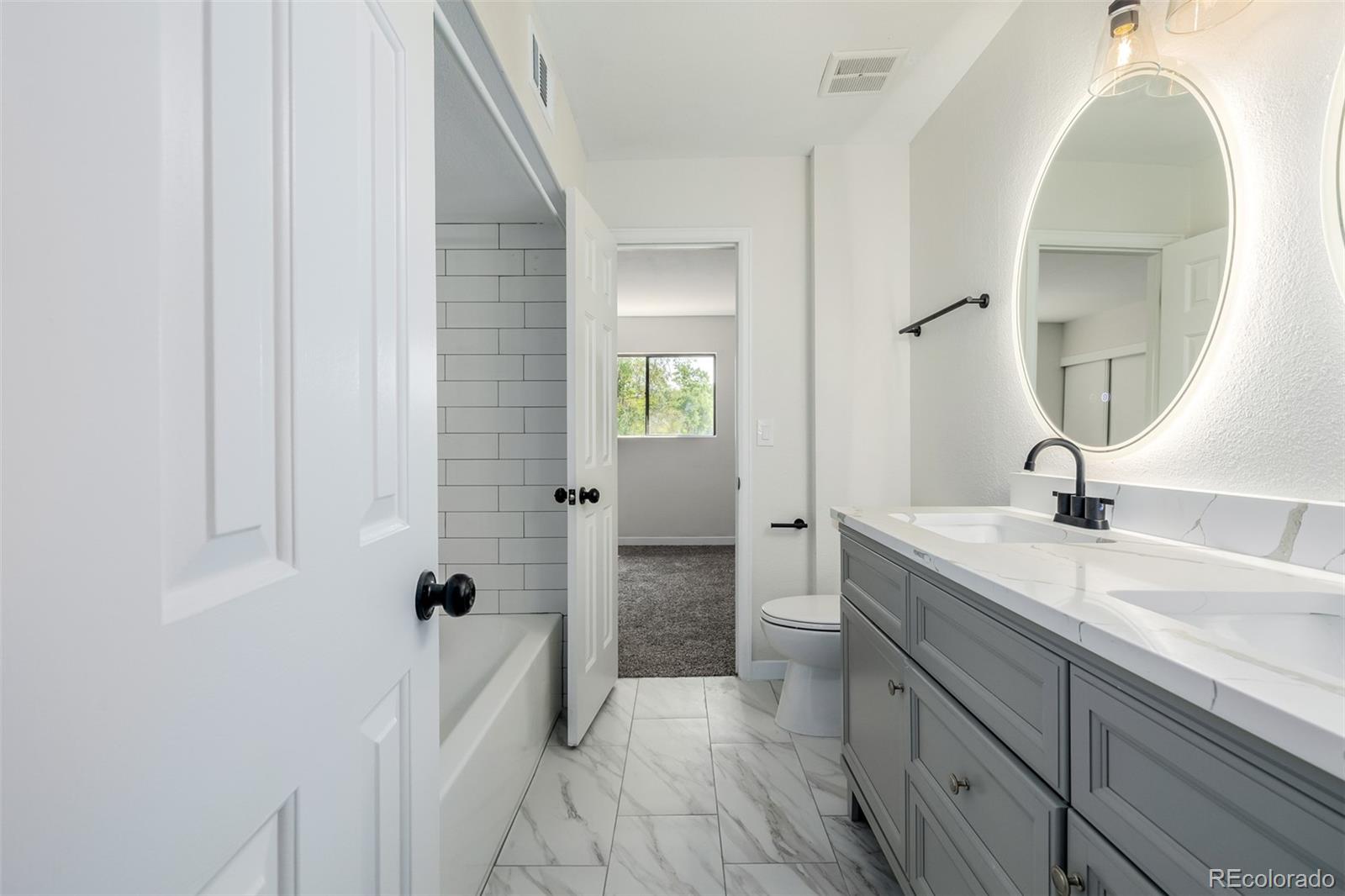 1060 S Parker Road Unit: 28