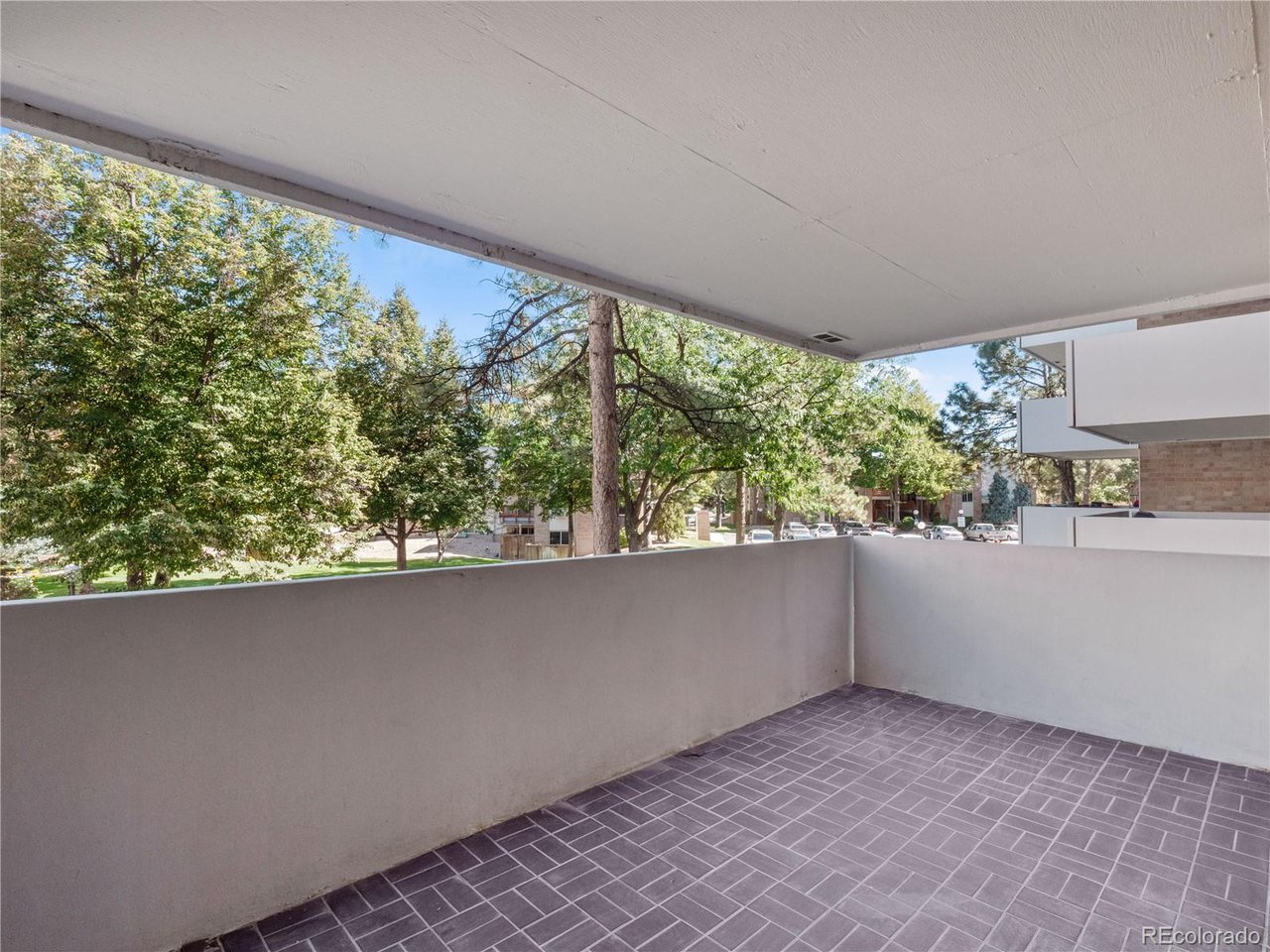 2880 S Locust St South towe-S203