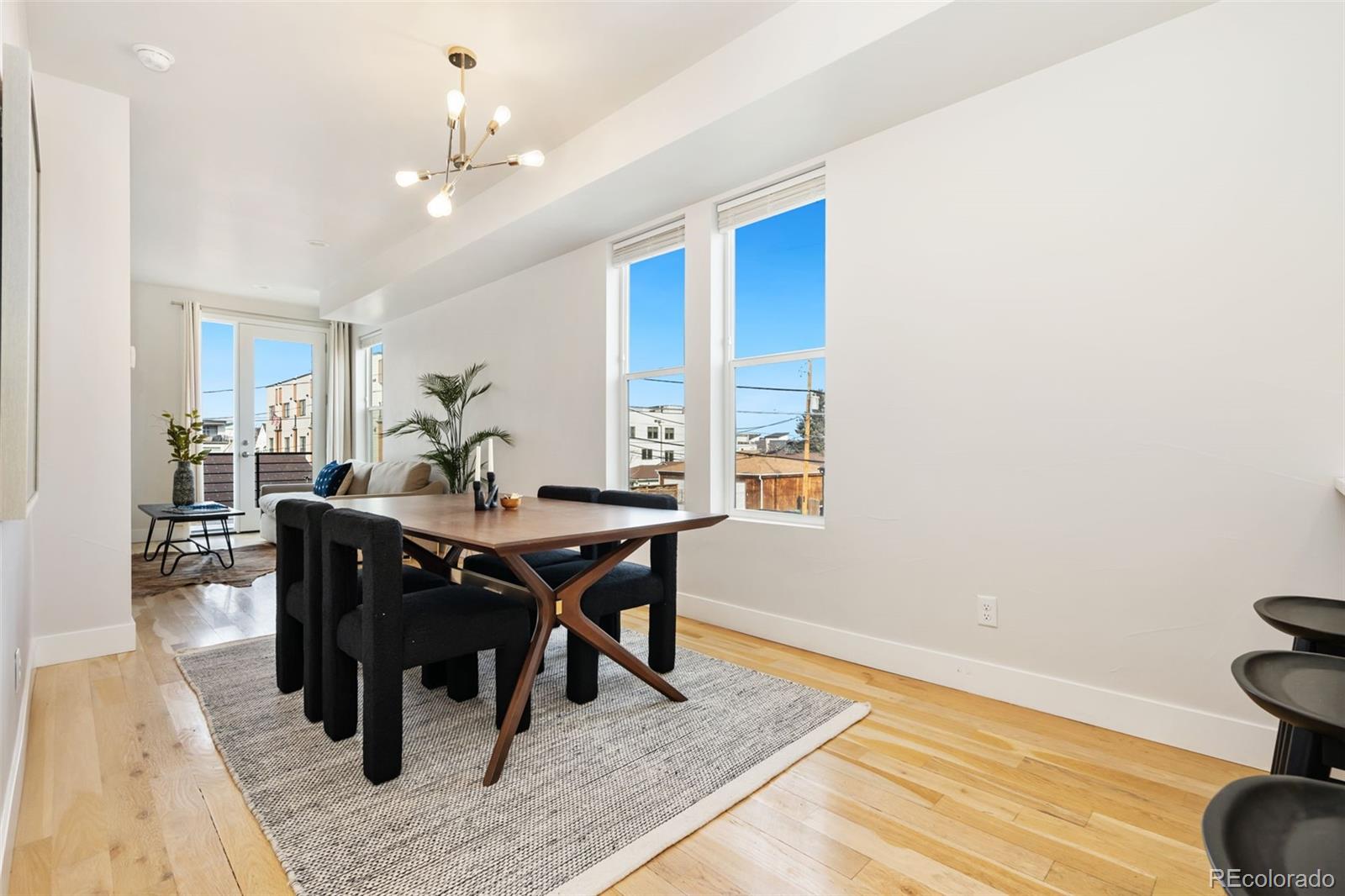 1826 Irving Street Unit: 8