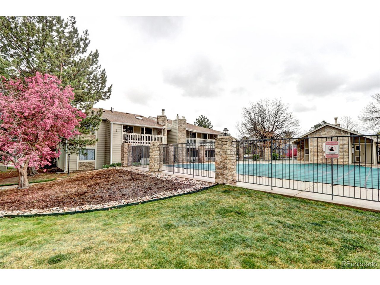8225 Fairmount Dr 104