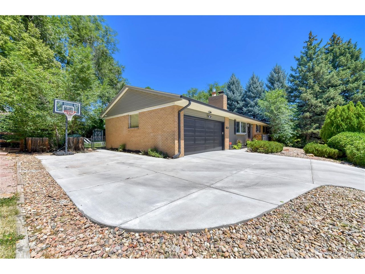 11835 Swadley Dr