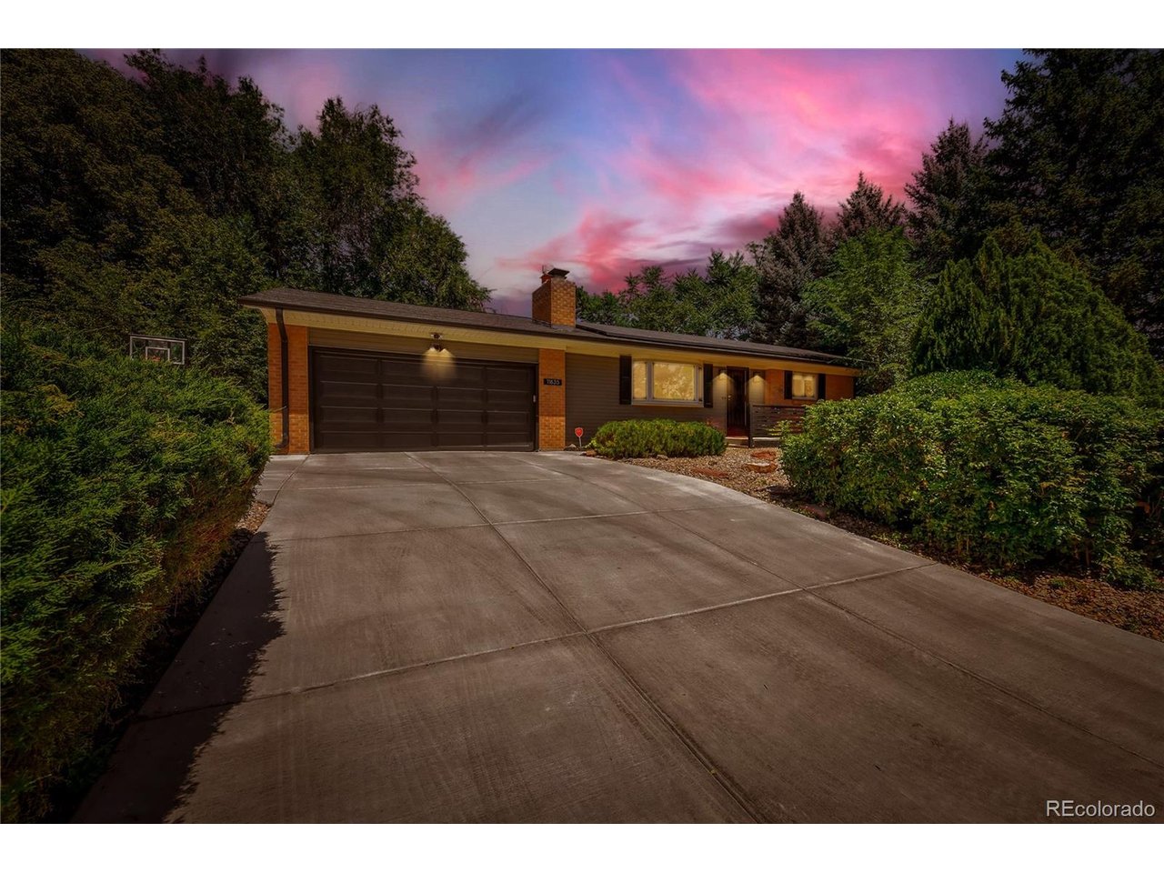11835 Swadley Dr