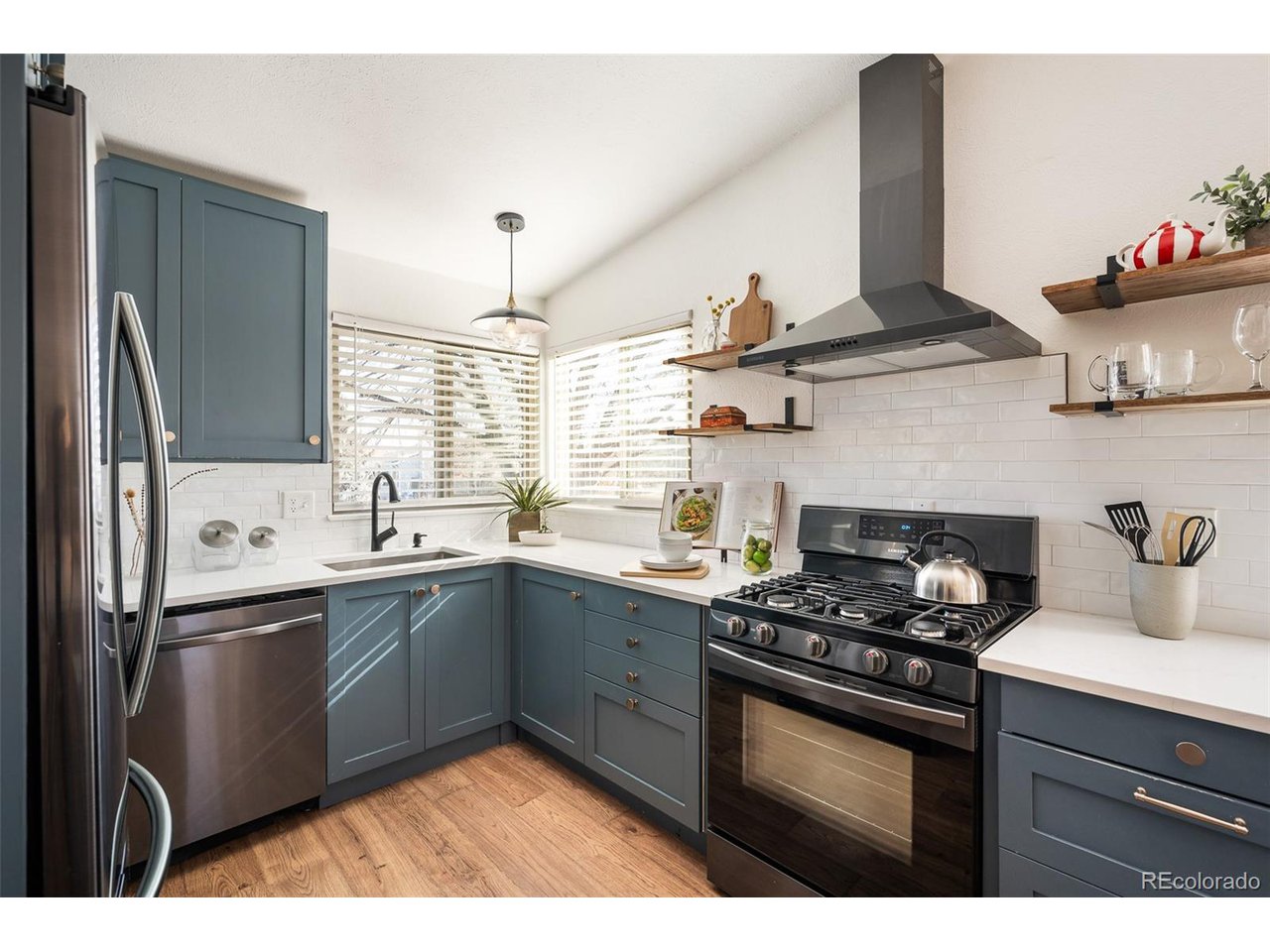 7607 Harlan St