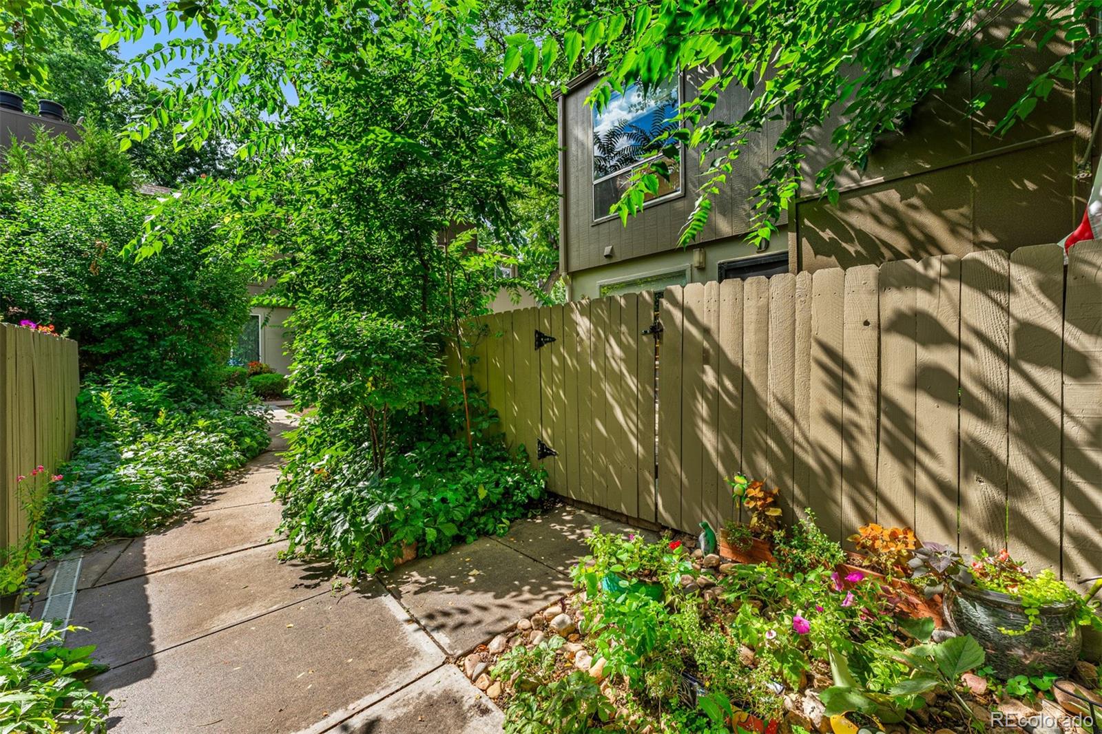 7373 W Florida Avenue Unit: 8D