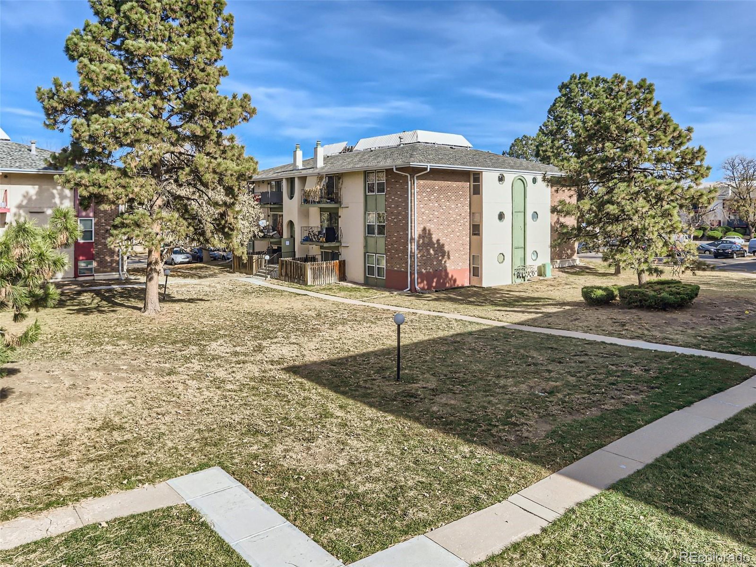 12132 Huron St 204