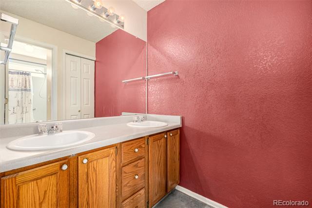 3170 S Princess Circle