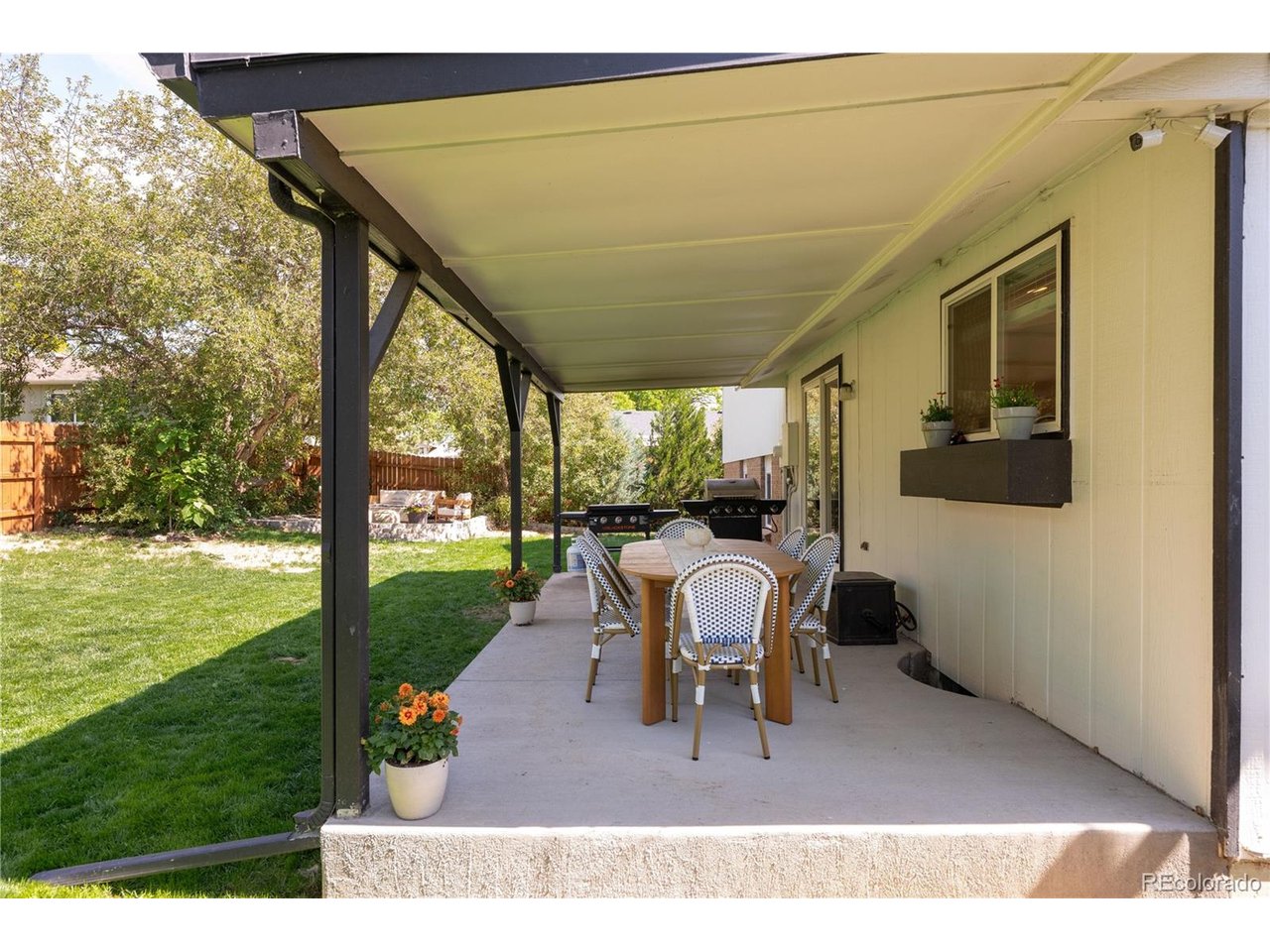 7355 S Elm Ct