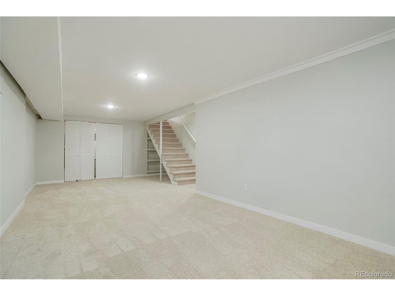 1195 S Ivanhoe Way