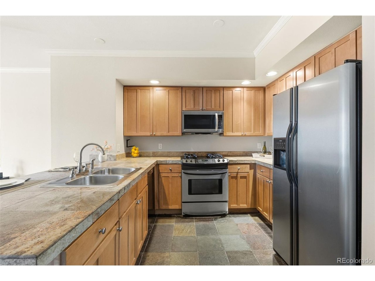 1705 N Gaylord St 207